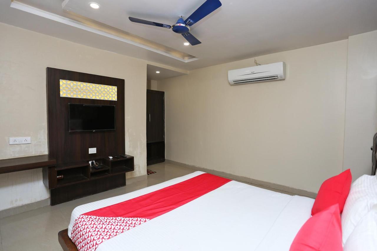 Hotel Oyo Flagship 43897 Redstone à Gwalior Extérieur photo