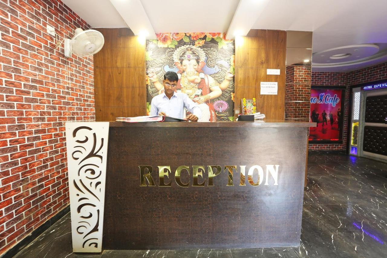 Hotel Oyo Flagship 43897 Redstone à Gwalior Extérieur photo